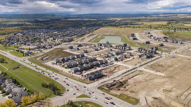 Arial view of D'Arcy Okotoks construction